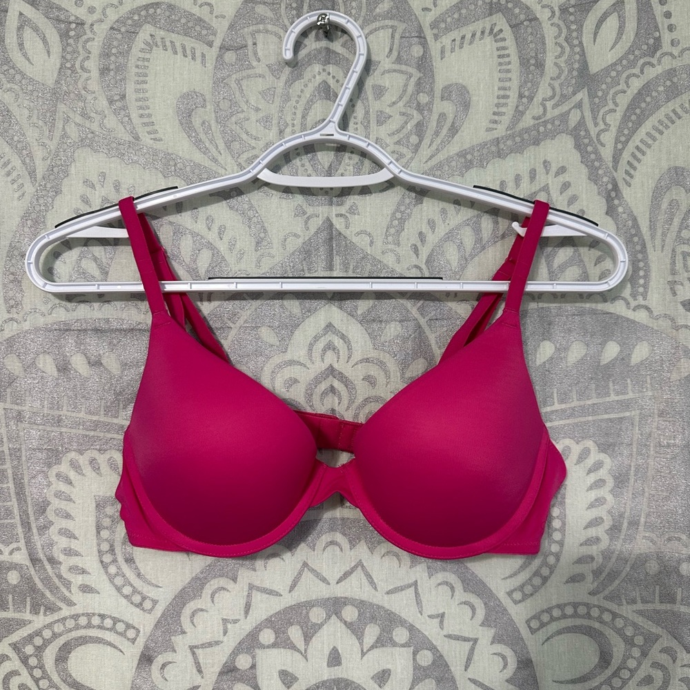 Nwt $36 Victoria’s Secret Pink Wear Everywhere Push Up Bra Dark Berry Padded 36B